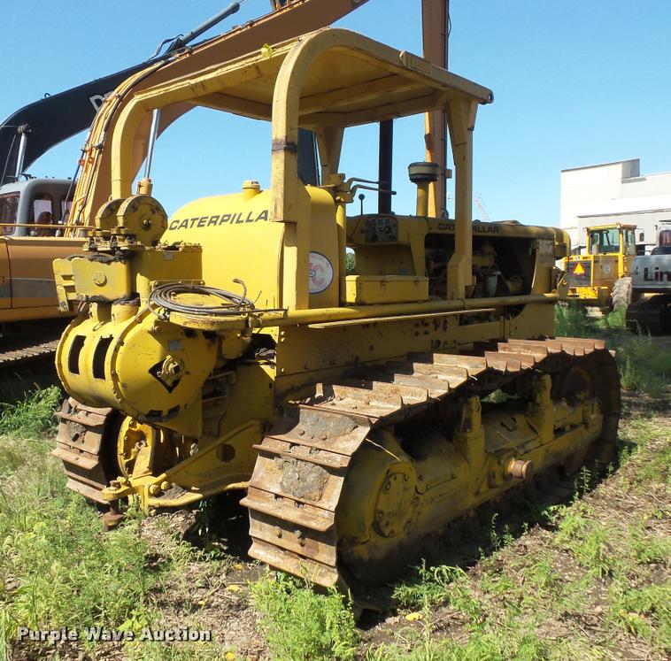 image for item DB8244 Caterpillar D7E crawler dozer