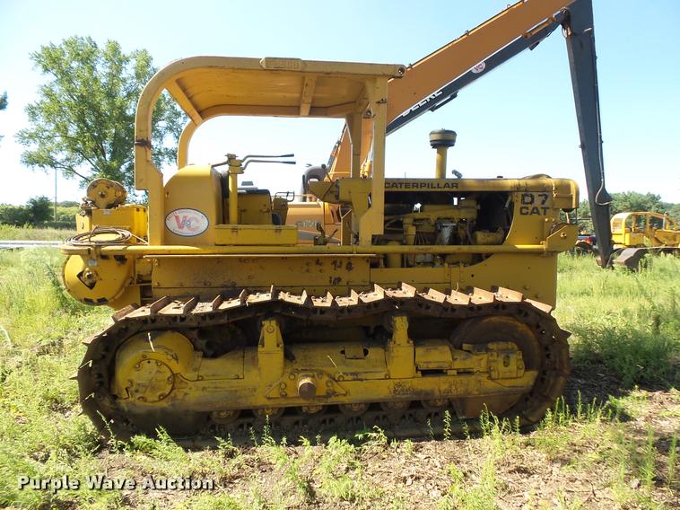 image for item DB8244 Caterpillar D7E crawler dozer