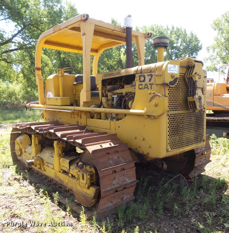 image for item DB8244 Caterpillar D7E crawler dozer
