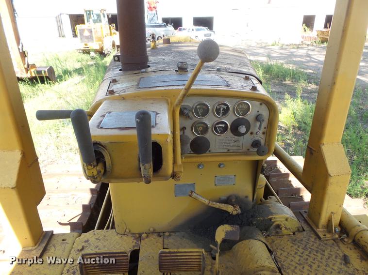 image for item DB8244 Caterpillar D7E crawler dozer