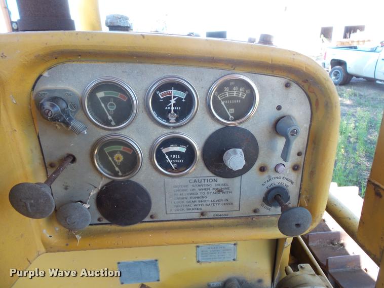 image for item DB8244 Caterpillar D7E crawler dozer