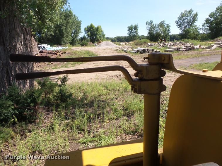 image for item DB8244 Caterpillar D7E crawler dozer