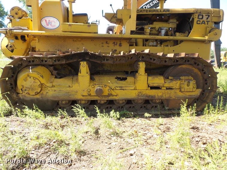 image for item DB8244 Caterpillar D7E crawler dozer