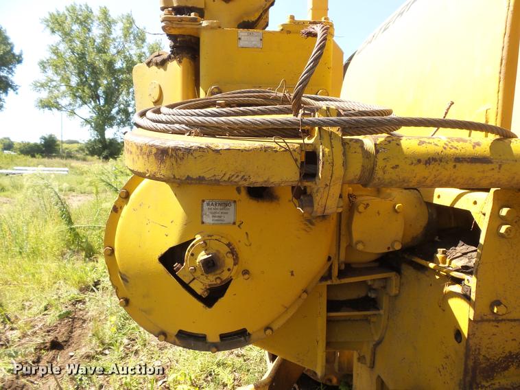 image for item DB8244 Caterpillar D7E crawler dozer