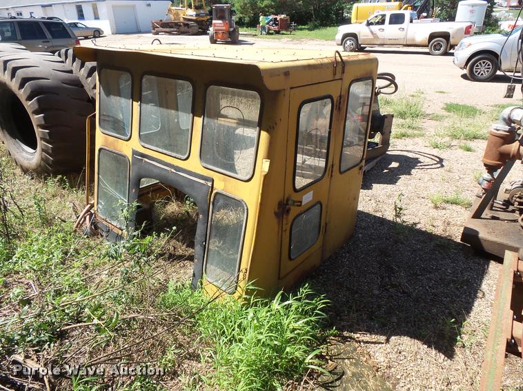image for item DB8244 Caterpillar D7E crawler dozer