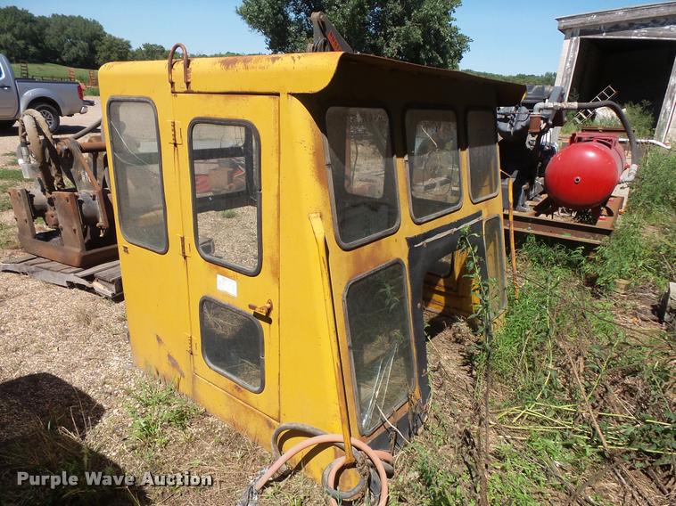 image for item DB8244 Caterpillar D7E crawler dozer