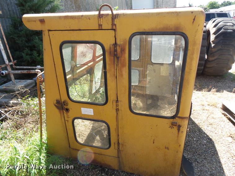 image for item DB8244 Caterpillar D7E crawler dozer