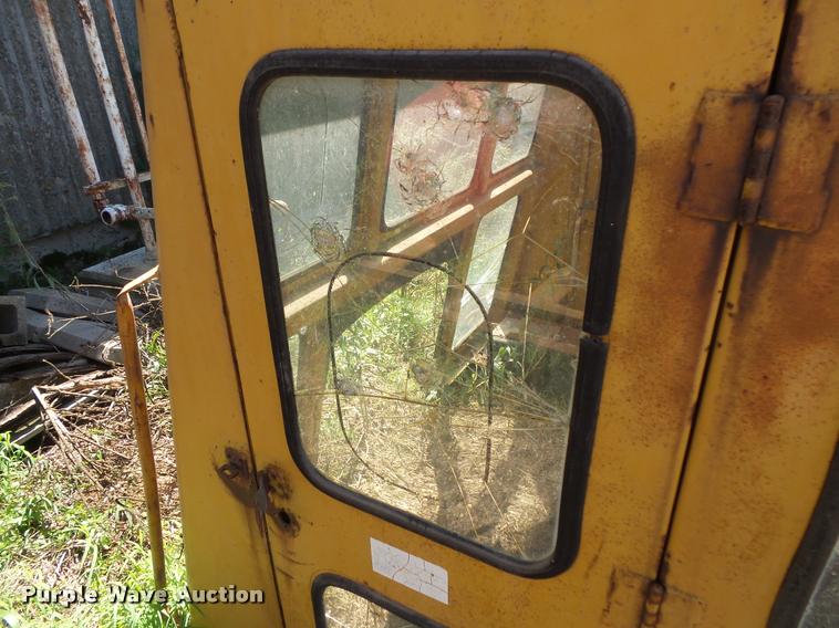 image for item DB8244 Caterpillar D7E crawler dozer