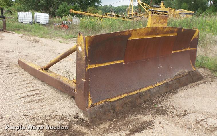 image for item DB8244 Caterpillar D7E crawler dozer