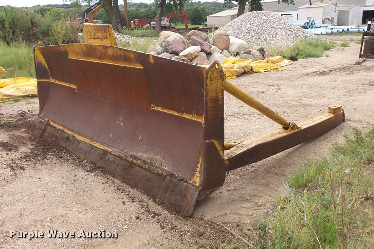 image for item DB8244 Caterpillar D7E crawler dozer