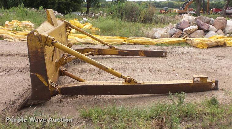 image for item DB8244 Caterpillar D7E crawler dozer