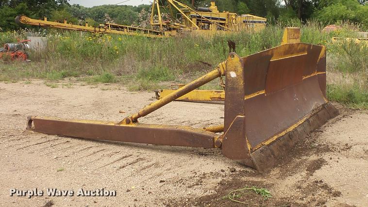image for item DB8244 Caterpillar D7E crawler dozer
