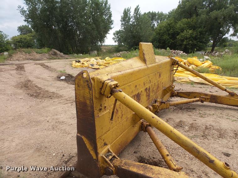 image for item DB8244 Caterpillar D7E crawler dozer