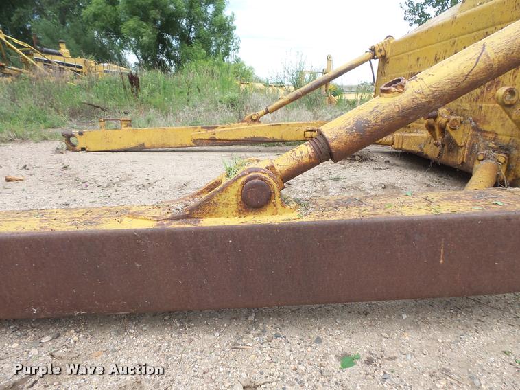 image for item DB8244 Caterpillar D7E crawler dozer