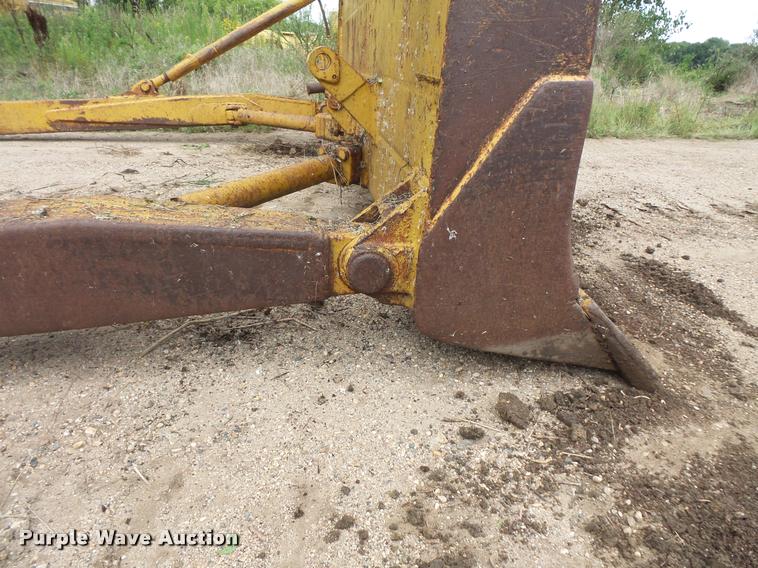 image for item DB8244 Caterpillar D7E crawler dozer