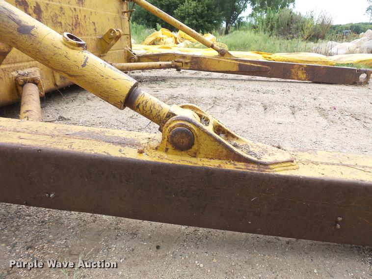 image for item DB8244 Caterpillar D7E crawler dozer