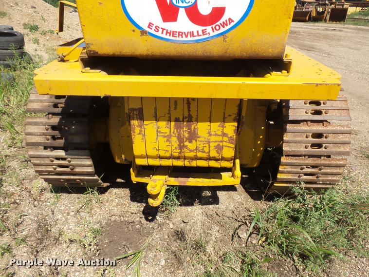 image for item DB8247 Caterpillar D4H crawler loader