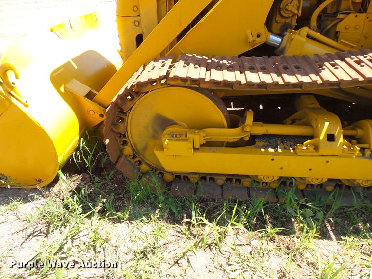 image for item DB8247 Caterpillar D4H crawler loader