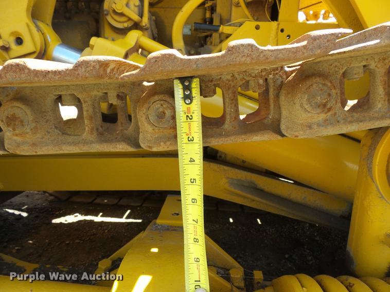 image for item DB8247 Caterpillar D4H crawler loader