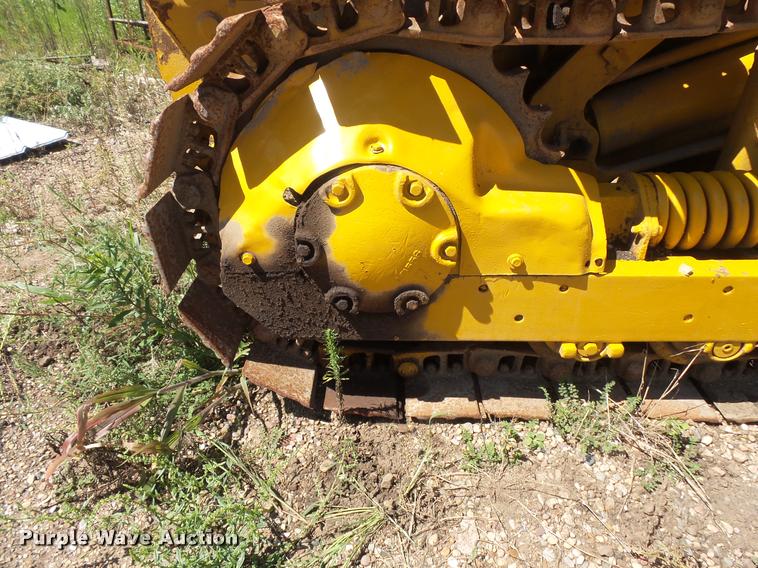 image for item DB8247 Caterpillar D4H crawler loader