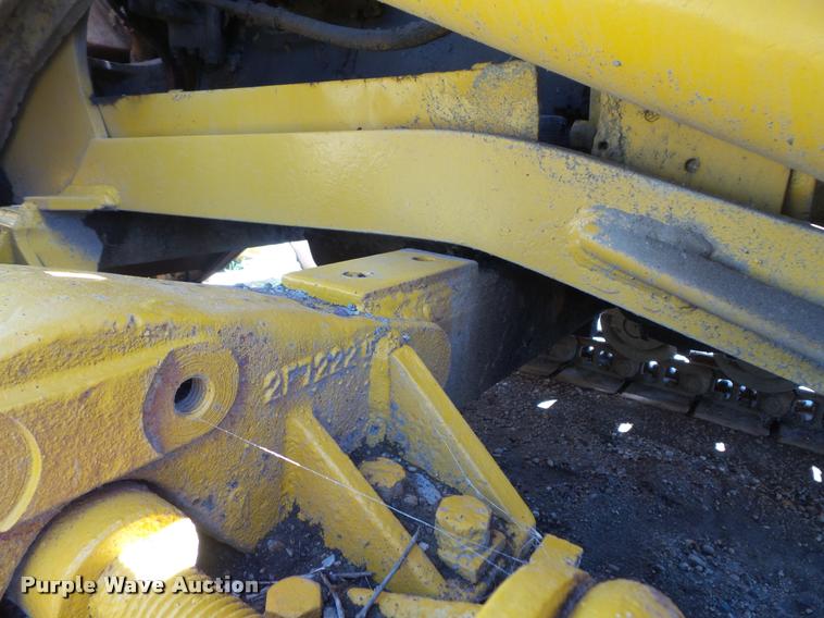 image for item DB8247 Caterpillar D4H crawler loader
