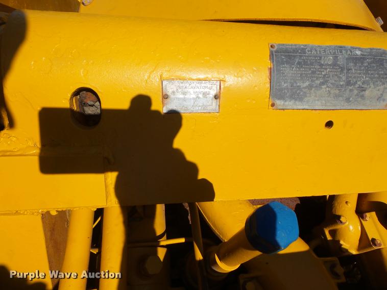 image for item DB8247 Caterpillar D4H crawler loader