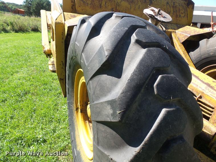 image for item DB8248 Caterpillar 70 scraper