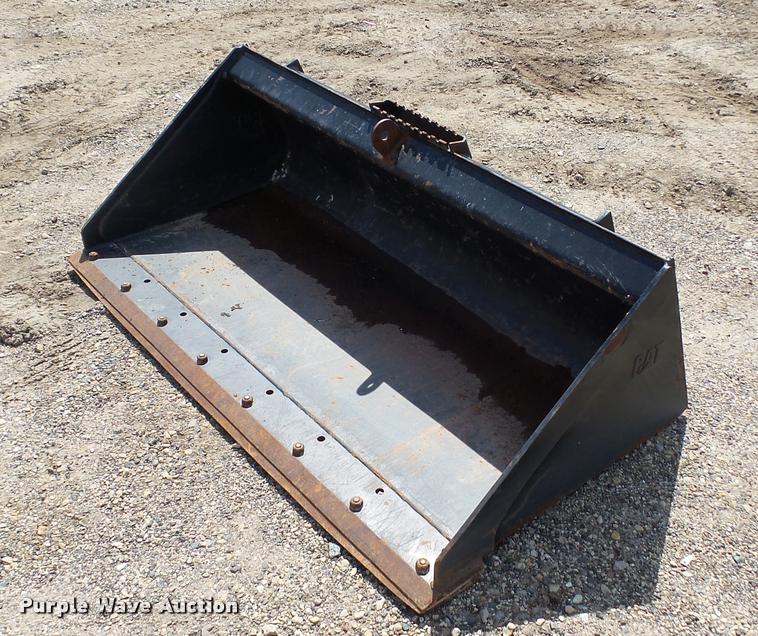 image for item DC2731 Caterpillar skid steer bucket
