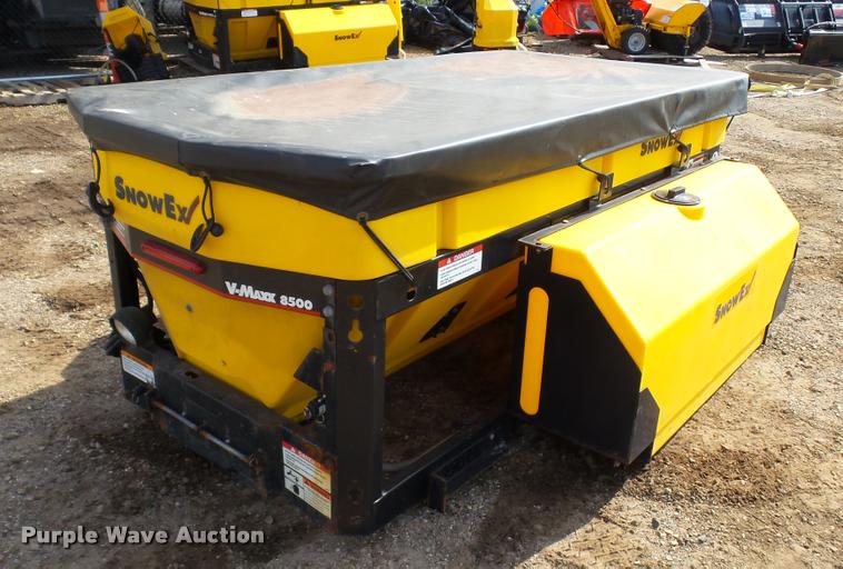 image for item DC2732 Snow Ex V-Maxx 8500 spreader