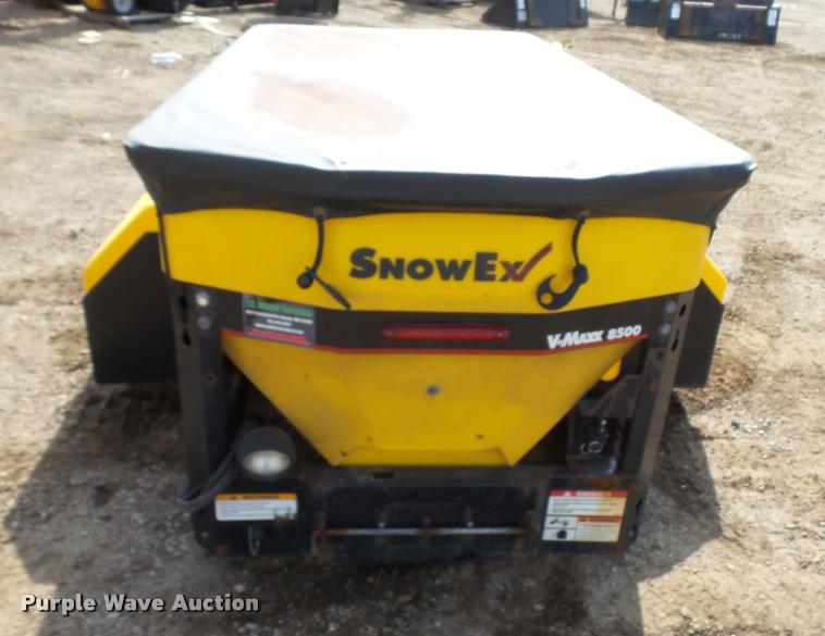 image for item DC2732 Snow Ex V-Maxx 8500 spreader