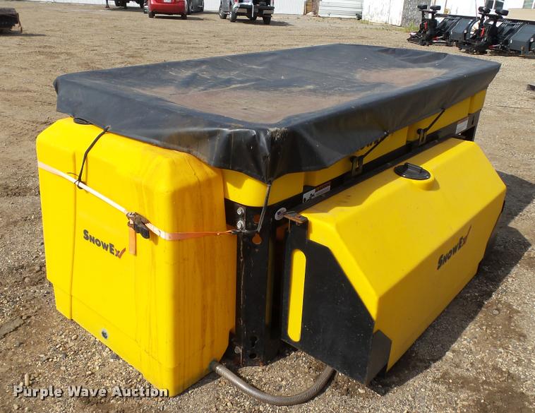 image for item DC2732 Snow Ex V-Maxx 8500 spreader