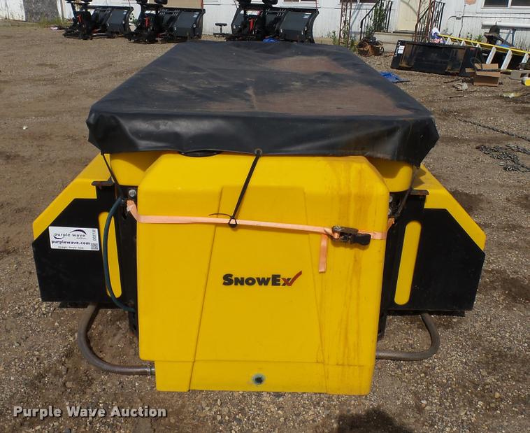 image for item DC2732 Snow Ex V-Maxx 8500 spreader