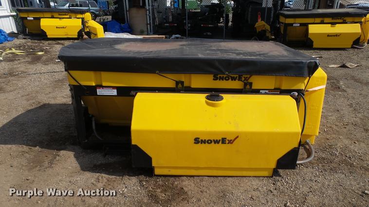 image for item DC2732 Snow Ex V-Maxx 8500 spreader