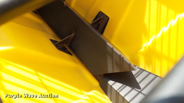 image for item DC2732 Snow Ex V-Maxx 8500 spreader