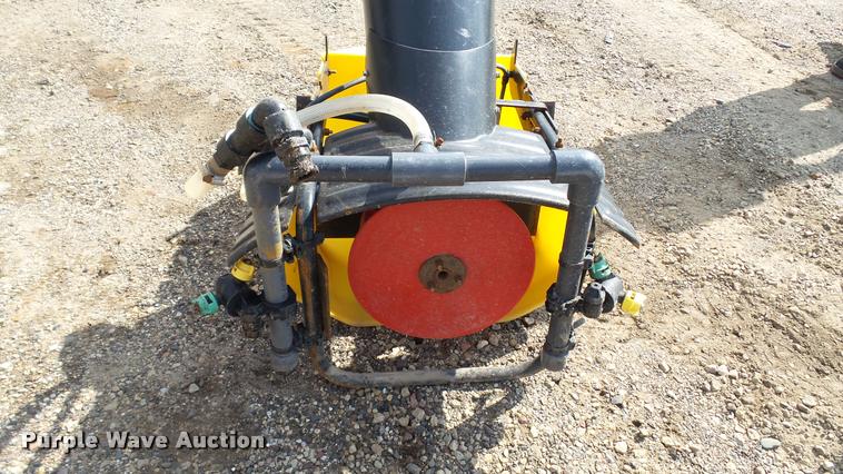 image for item DC2732 Snow Ex V-Maxx 8500 spreader