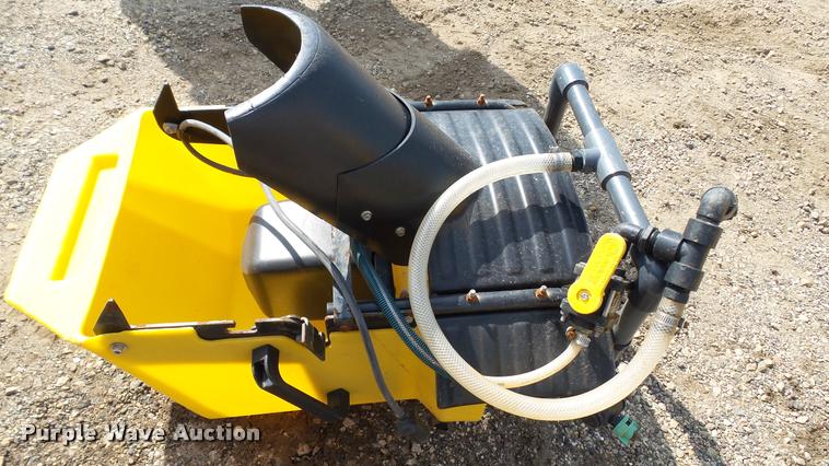 image for item DC2732 Snow Ex V-Maxx 8500 spreader