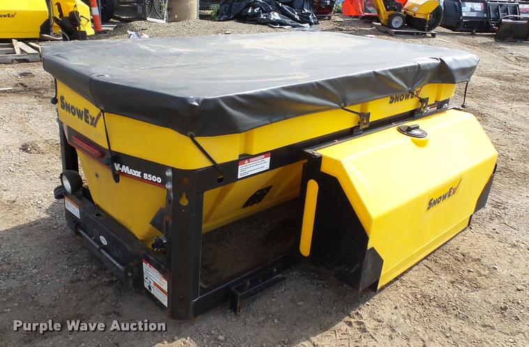 image for item DC2733 Snow Ex V-Maxx 8500 spreader