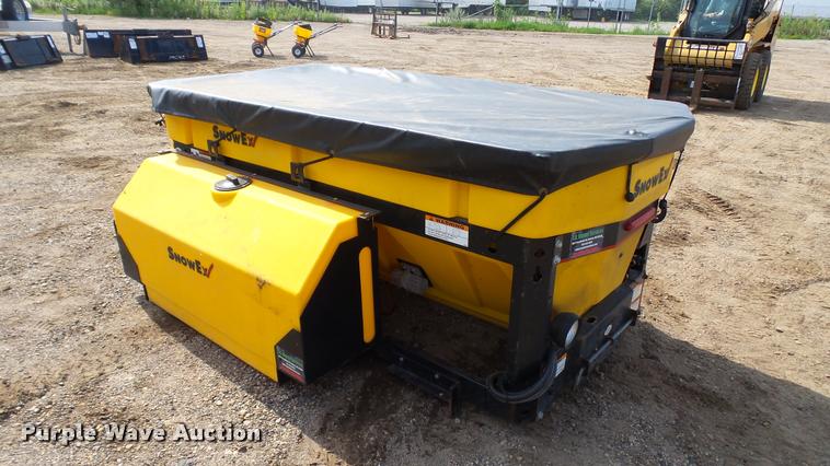 image for item DC2733 Snow Ex V-Maxx 8500 spreader