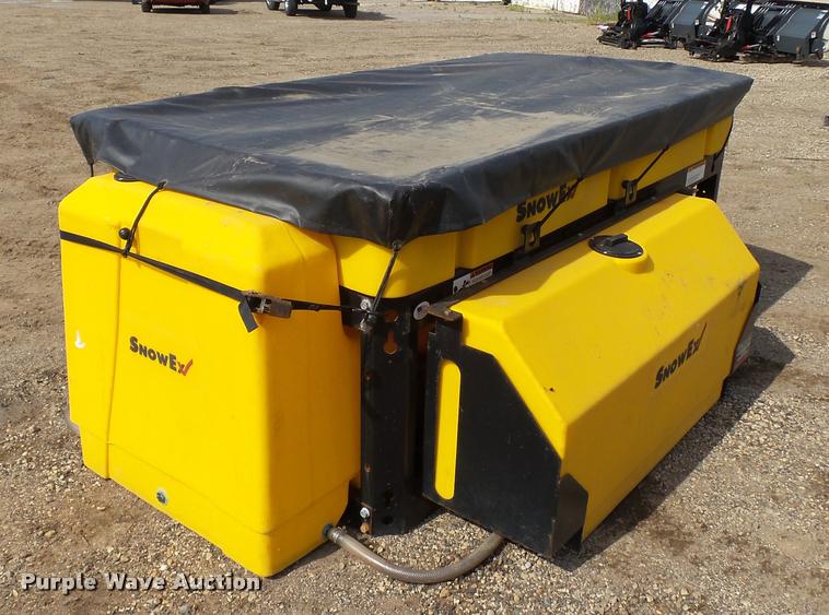 image for item DC2733 Snow Ex V-Maxx 8500 spreader