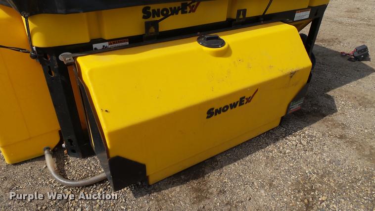 image for item DC2733 Snow Ex V-Maxx 8500 spreader