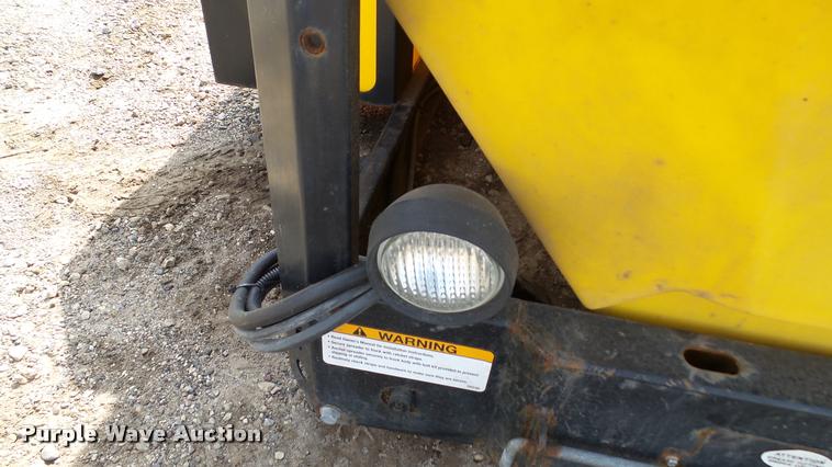 image for item DC2733 Snow Ex V-Maxx 8500 spreader