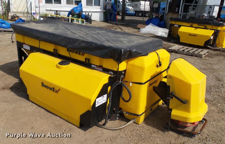 image for item DC2734 Snow Ex V-Maxx 8500 spreader