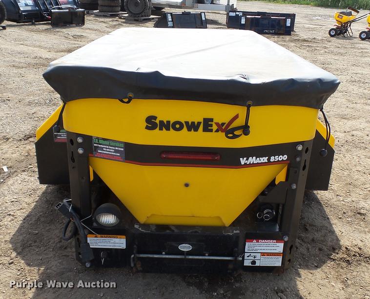 image for item DC2734 Snow Ex V-Maxx 8500 spreader