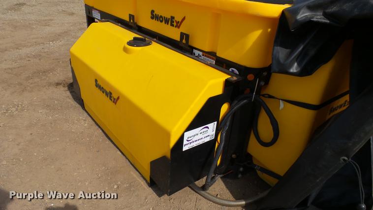 image for item DC2734 Snow Ex V-Maxx 8500 spreader