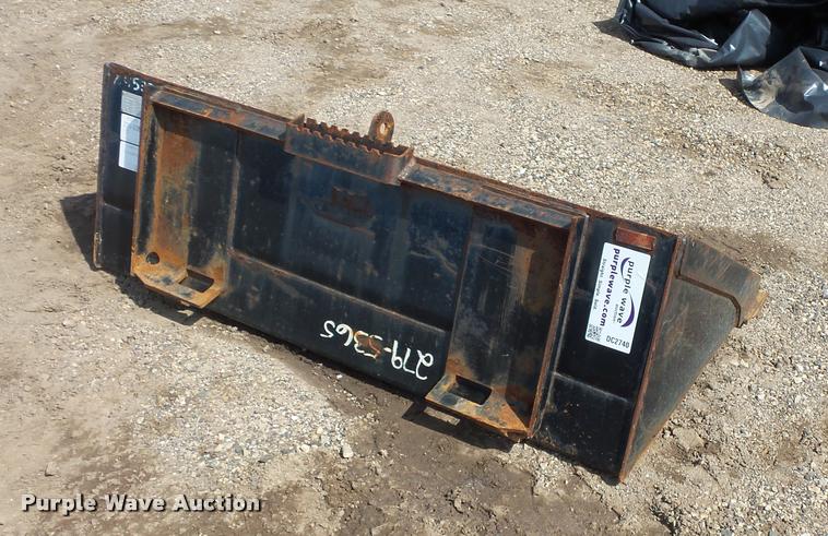 image for item DC2740 Caterpillar skid steer bucket