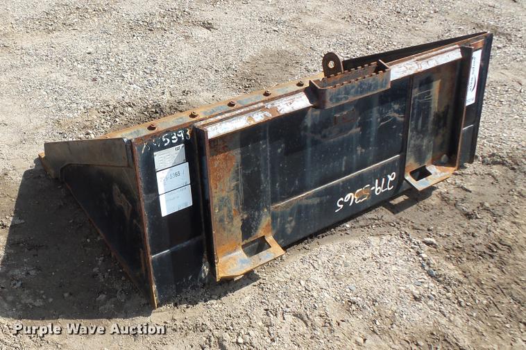 image for item DC2740 Caterpillar skid steer bucket