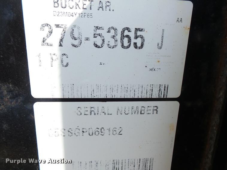 image for item DC2740 Caterpillar skid steer bucket