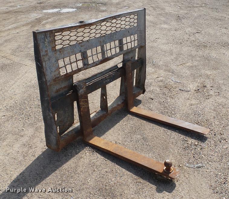 image for item DC2741 Skid steer pallet forks