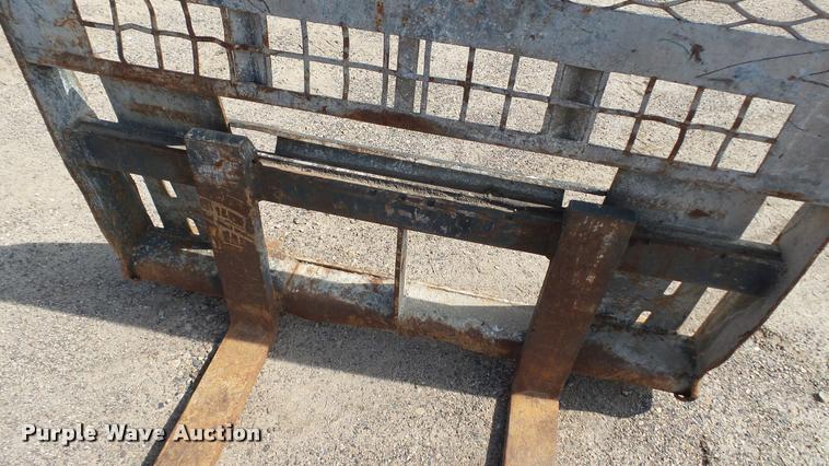 image for item DC2741 Skid steer pallet forks