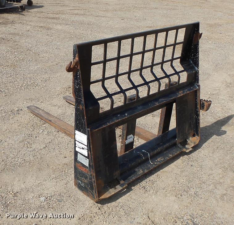 image for item DC2743 Caterpillar skid steer pallet forks